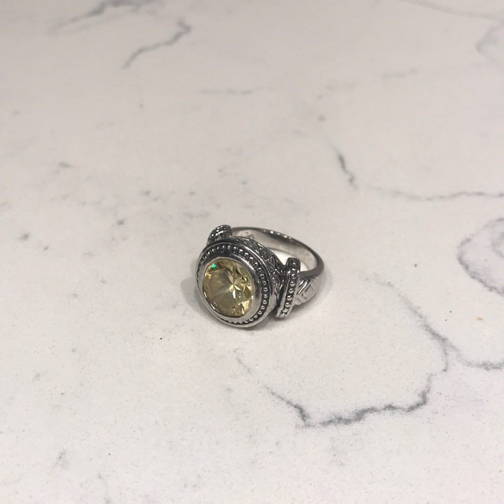 Ring
